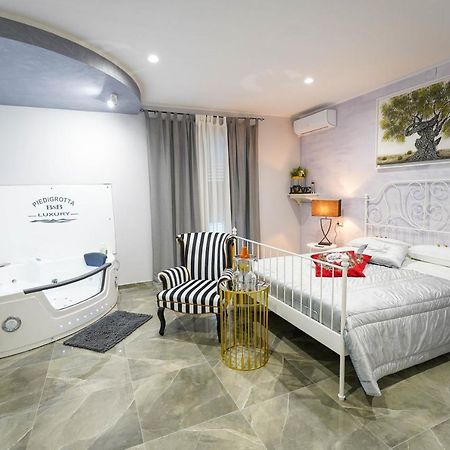 Piedigrotta Magique Luxury Bed and Breakfast Pizzo  Buitenkant foto